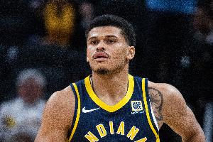 开云官网-能攻善传！丹尼斯16中8拿到26分4篮板9助攻2抢断 正负值+5