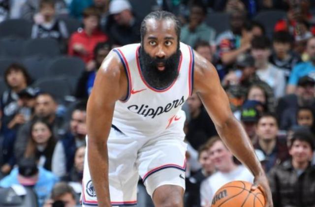 开云APP-顶级表现扛住快艇压力 今夏续约，哈登不会再让步